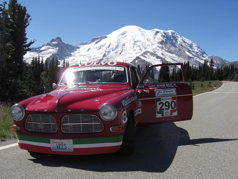  290 Volvo 122S Racecar